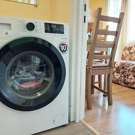 за гости , жк. зорница, бл.36 شقة بورغاس