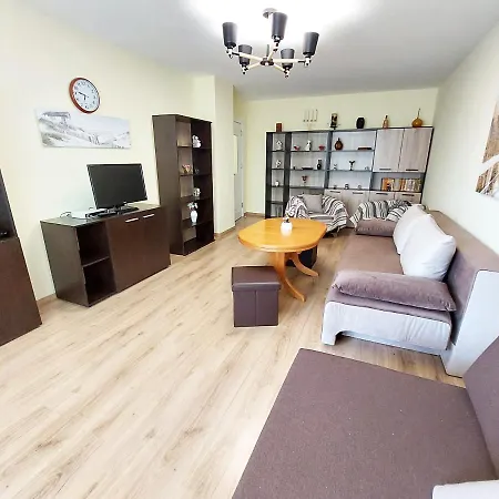 за гости , жк. зорница, бл.36 Apartament *