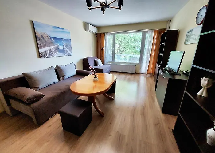 за гости , жк. зорница, бл.36 * Burgas